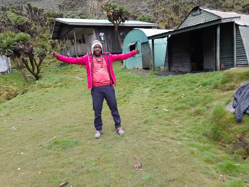 Bujuku camp 3900m