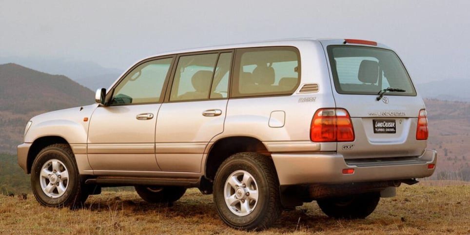 ROAD TRIPS IN AND AROUND AFRICA ROAD TRIPS IN AND AROUND AFRICA